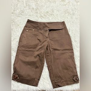 Short womens cargo pants